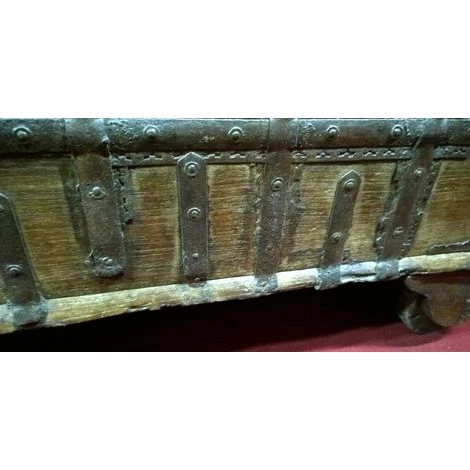 BISCOTTINI Vieux Coffre En Bois Et Fer Aux Dimensions L108 XPR65xH82 Cm 6 BISCOTTINI Vieux Coffre En Bois Et Fer Aux Dimensions L108 XPR65xH82 Cm – Image 4