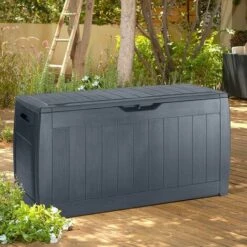 WEBMARKETPOINT Malle Hollywood En Résine Finition Graphite Effet Bois Cadenassable 117,5x45xh.57,3 Cm 9 WEBMARKETPOINT Malle Hollywood En Résine Finition Graphite Effet Bois Cadenassable 117,5x45xh.57,3 Cm -Rangement de jardin Soldes 64130856 4